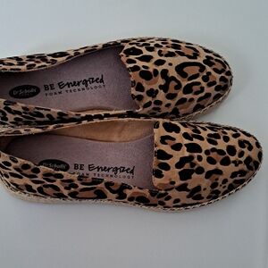 Dr. Scholl's Tan and Black Leopard Flats